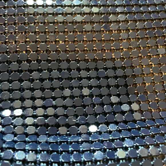 Vintage Aluminum mesh shoulder bag or clutch made in Hong Kong 10” x 6” zipper - Picture 3 of 14